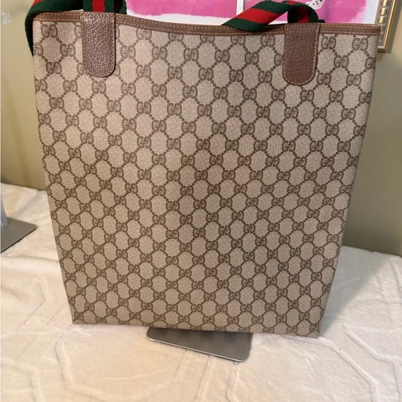 Gucci Beige and Brown Signature Tote - Picture 8 of 16